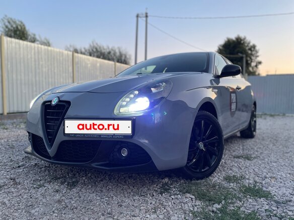 2011 Alfa Romeo Giulietta III, серый, 890000 рублей - вид 4