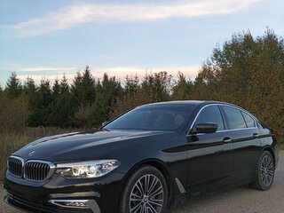 2017 BMW 5 серии 530i xDrive VII (G30/G31/G38), чёрный, 3050000 рублей, вид 2