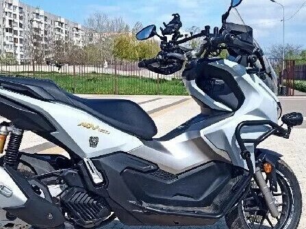 2023 Honda ADV160, серый, 600000 рублей, вид 3