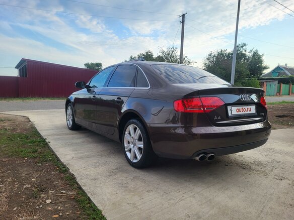2010 Audi A4 IV (B8), коричневый, 1600000 рублей - вид 8