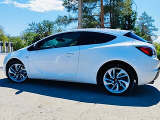 2014 Opel Astra GTC J Рестайлинг, белый, 1050000 рублей, вид 5