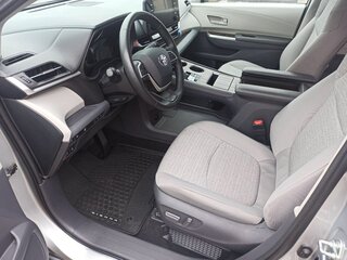 2020 Toyota Sienna IV, серебристый, 2750000 рублей, вид 4