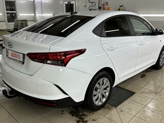 2020 Hyundai Solaris II, белый, 1700000 рублей, вид 3
