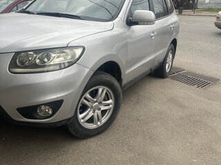 2010 Hyundai Santa Fe II Рестайлинг, серебристый, 1350000 рублей, вид 2