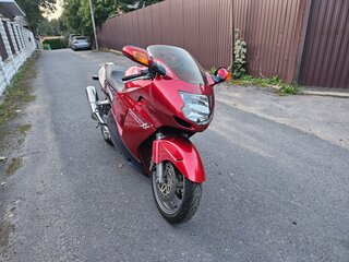 2000 Honda CBR 1100 XX, красный, 400000 рублей, вид 1