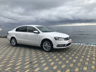 2013 Volkswagen Passat B7, белый, 1585000 рублей, вид 5