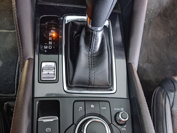 2018 Mazda 6 III (GJ) Рестайлинг, белый, 2200000 рублей - вид 14