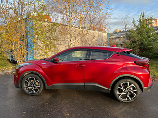 2019 Toyota C-HR I, красный, 2700000 рублей, вид 3