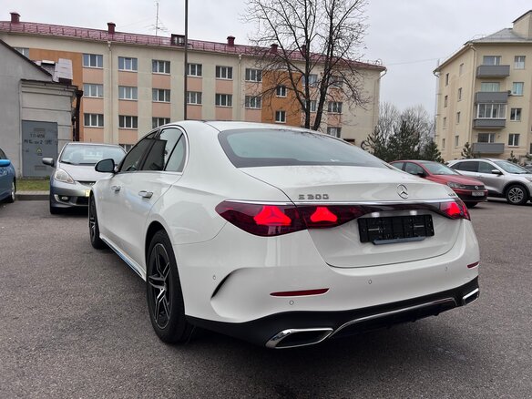 2024 Mercedes-Benz E-Класс 300 VI (W214, S214), белый, 9996000 рублей - вид 7