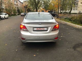 2012 Hyundai Solaris I, серебристый, 630000 рублей, вид 3