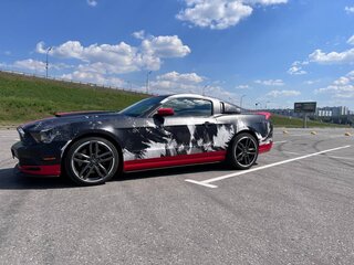 2012 Ford Mustang V Рестайлинг, синий, 5500000 рублей, вид 3