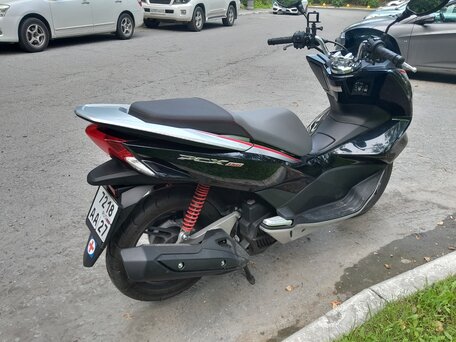 2015 Honda PCX 150, чёрный, 300000 рублей, вид 3