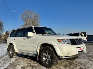 2000 Nissan Safari V (Y61), белый, 2800000 рублей, вид 2