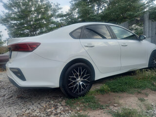 2019 Kia Forte III, белый, 1200000 рублей, вид 3