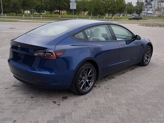 2022 Tesla Model 3 Standart Plus I, синий, 2313336 рублей, вид 4