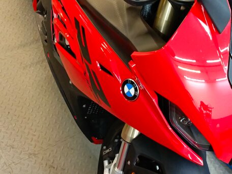 2019 BMW S 1000 RR, красный, 1700000 рублей, вид 3