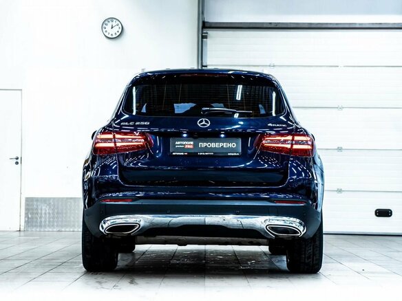 2017 Mercedes-Benz GLC 250 I (X253), синий, 2985000 рублей - вид 3