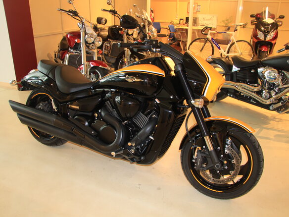 2014 Suzuki Boulevard M109R, чёрный - вид 2