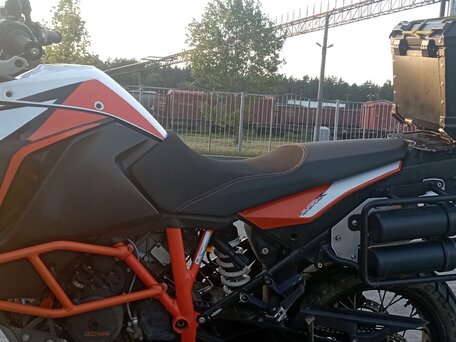 2018 KTM 1290 Super Adventure R, оранжевый, 933953 рублей, вид 5