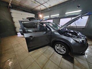 2018 Nissan Qashqai II, серый, 1350000 рублей, вид 4