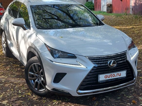 2018 Lexus NX 300 I Рестайлинг, белый, 3599000 рублей - вид 1