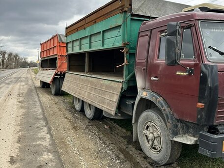1990 КамАЗ 55102, оранжевый, 1650000 рублей, вид 1