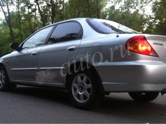 2007 Kia Spectra I Рестайлинг 2, серебристый - вид 5