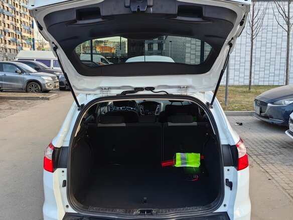 2014 Ford Focus III, белый, 800000 рублей - вид 24
