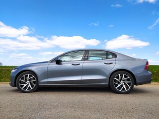 2020 Volvo S60 III, серый, 2950000 рублей, вид 4