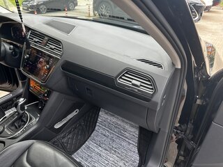 2021 Volkswagen Tiguan II Рестайлинг, чёрный, 2900000 рублей, вид 5