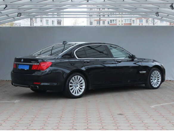 2011 BMW 7 серии Long 760Li V (F01/F02/F04), чёрный, 2600000 рублей - вид 3