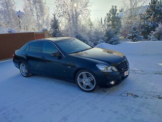 2011 Mercedes-Benz E-Класс 200 7G-Tronic IV (W212, S212, C207), чёрный, 1650000 рублей, вид 4