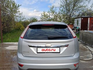 2008 Ford Focus II Рестайлинг, серебристый, 585000 рублей, вид 2