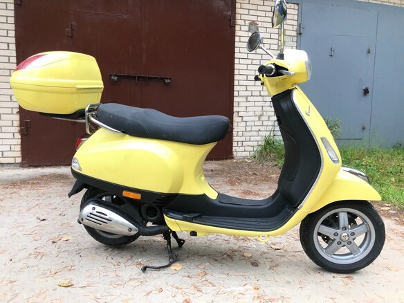 2011 Vespa LX 50, жёлтый - вид 1