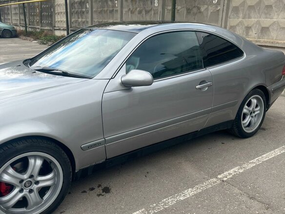 1999 Mercedes-Benz CLK-Класс 230 I (W208), серебристый, 550000 рублей - вид 2
