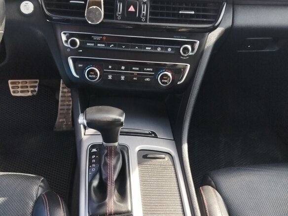 2017 Kia Optima IV, чёрный, 2100000 рублей - вид 5
