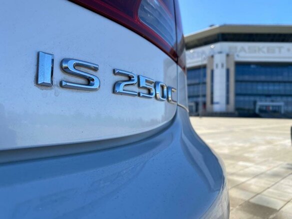 2011 Lexus IS 250C II Рестайлинг 2, белый, 1700000 рублей - вид 14