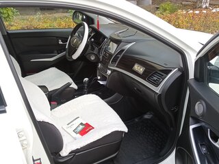 2014 SsangYong Actyon II Рестайлинг, белый, 1450000 рублей, вид 4