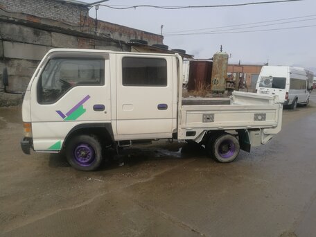 2000 Isuzu Elf (N-series), белый, 690000 рублей, вид 1