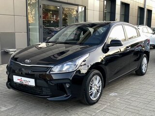 2018 Kia Rio IV, чёрный, 1195000 рублей, вид 2