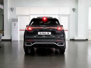 2026 Changan UNI-S I Рестайлинг, чёрный, 3049101 рублей, вид 4
