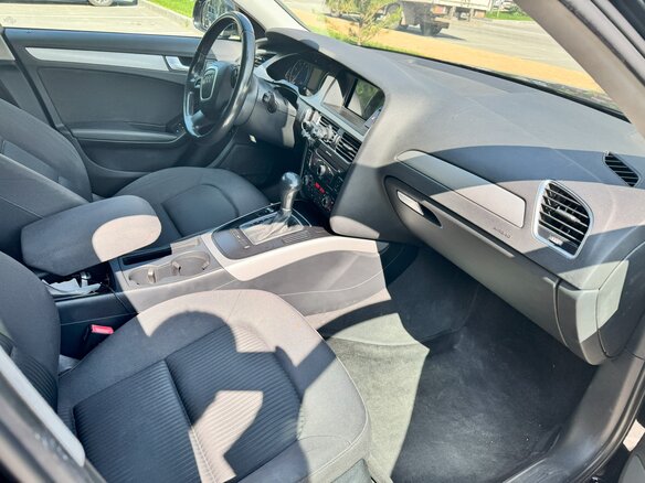 2010 Audi A4 IV (B8), чёрный, 899000 рублей - вид 4