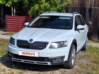 2017 Skoda Octavia Scout III (A7), белый, 2200000 рублей, вид 1