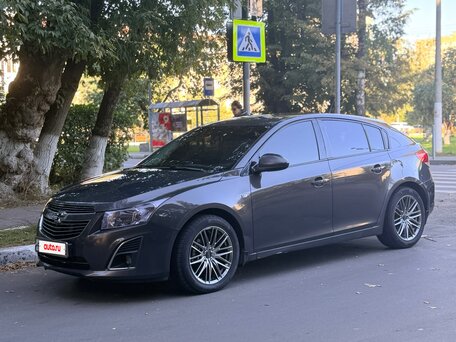 2013 Chevrolet Cruze I Рестайлинг, серый, вид 2
