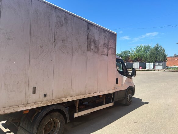 2017 Iveco Daily, белый, 4100000 рублей - вид 2