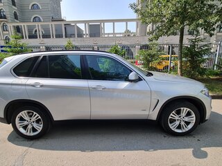 2014 BMW X5 30d III (F15), серый, 3900000 рублей, вид 4