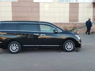 2018 Nissan Elgrand III (E52) Рестайлинг, чёрный, 2800000 рублей, вид 3