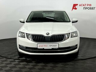 2019 Skoda Octavia III (A7) Рестайлинг, белый, 1650000 рублей, вид 3