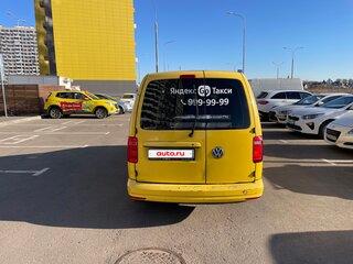 2020 Volkswagen Caddy Maxi IV, жёлтый, 1300000 рублей, вид 2