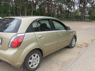 2010 Kia Rio II Рестайлинг, золотистый, 510000 рублей, вид 4